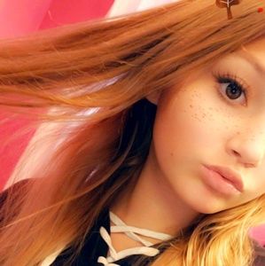 Meet your Posher, Brooke